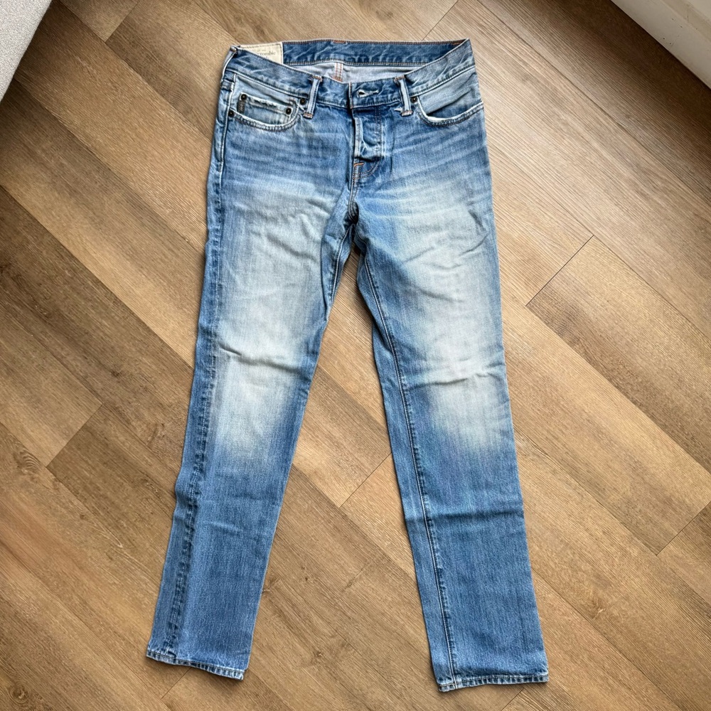 A&F Washed Slim Fit Jeans